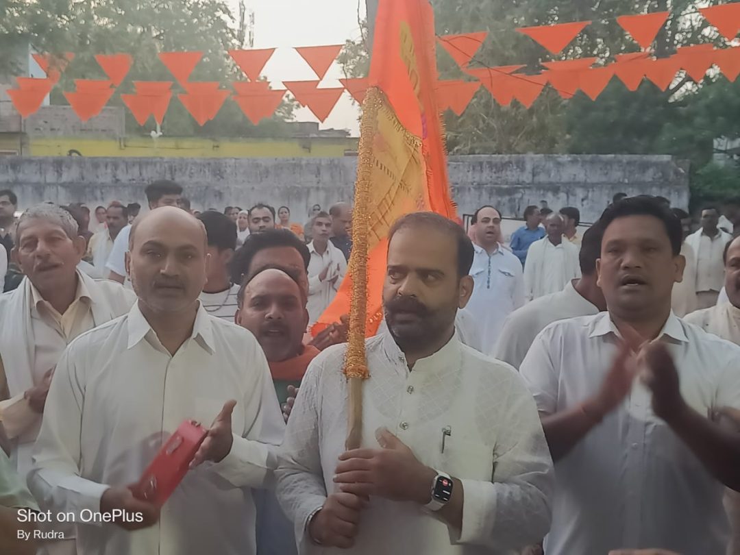 हनुमान जन्मोत्सव पर निकाली प्रभात फेरी