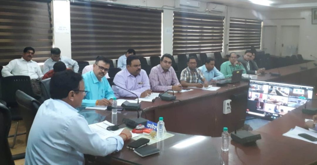 सभी बैंकों में लगाए जाएं लाड़ली बहना योजना का पोस्टर