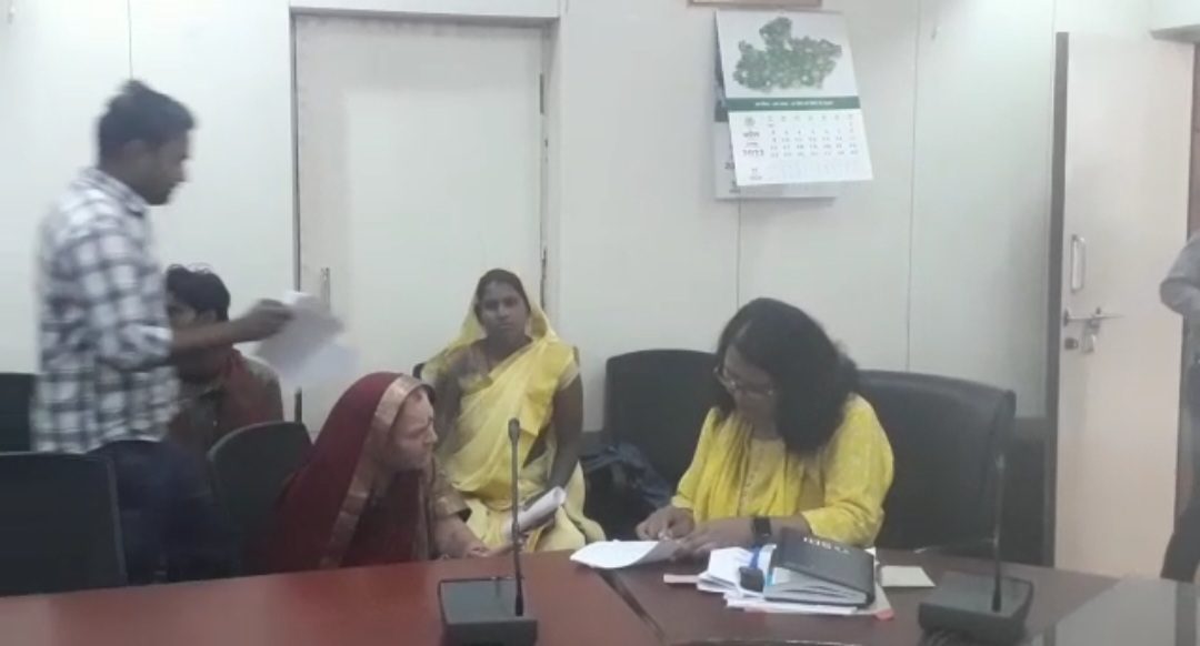 जनसुनवाई में नागरिकों की समस्याओं का हुआ निराकरण