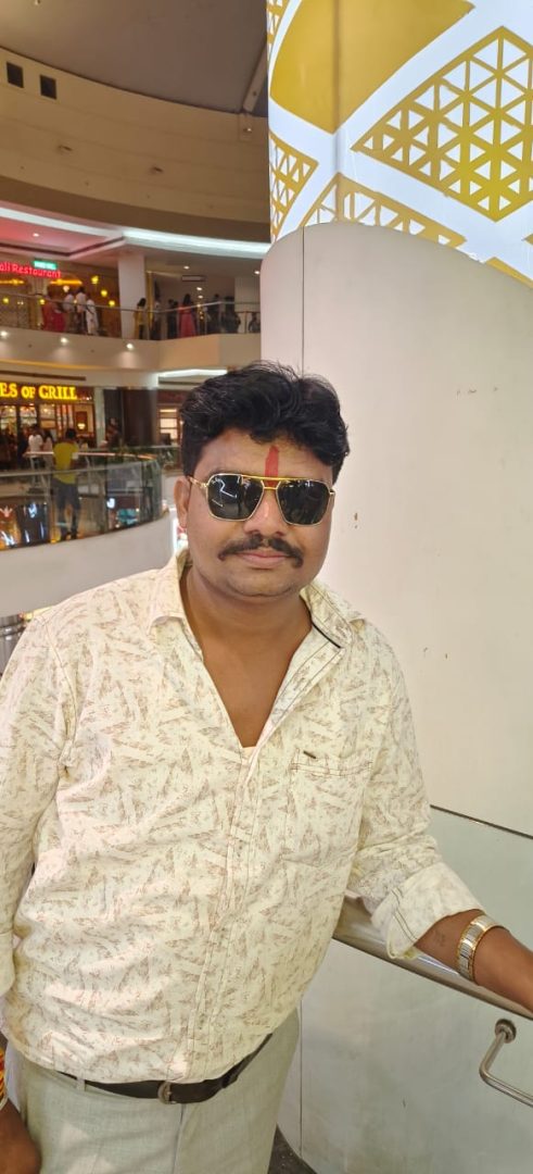 नरेन्द्र लावरियासमाजसेवी सांची