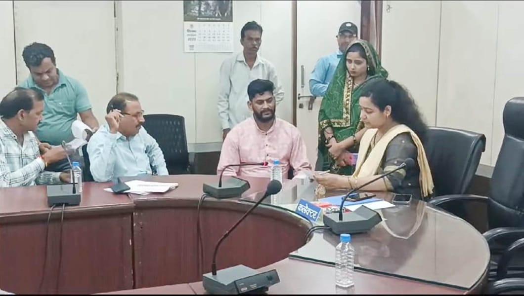 जनसुनवाई में नागरिकों की समस्याओं का किया गया निराकरण