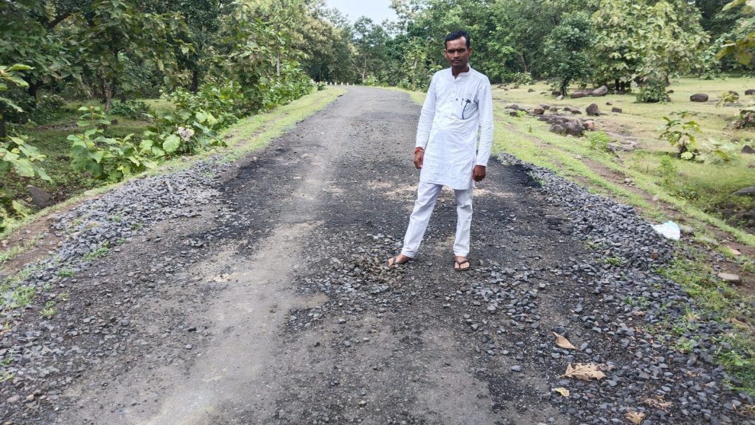 7 साल में भी नहीं बन सकी सड़क ग्रामीण हो रहे परेशान