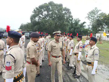 नर्मदापुरम रायसेन पुलिस रेंज आईजी का निरीक्षण:आईजी इरशाद वली ने रायसेन जिला मुख्यालय परेड के बाद किया निरीक्षण
