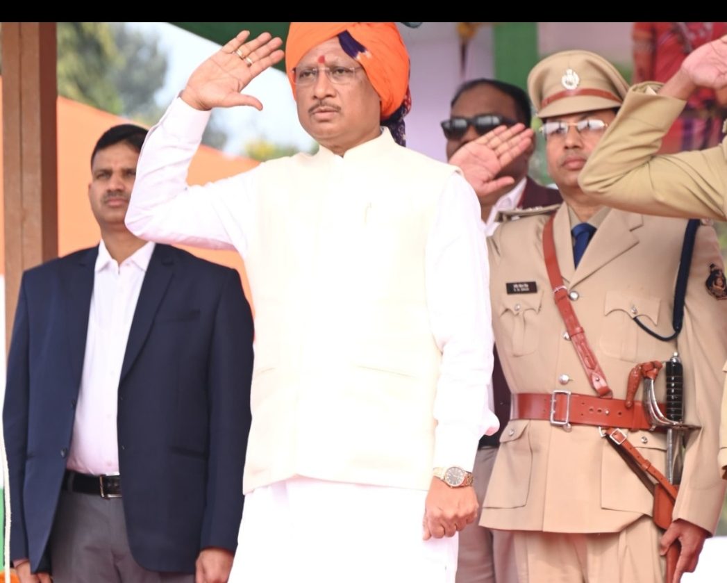 विष्णुदेव साय ने जगदलपुर में फहराया तिरंगा, देखिए छत्तीसगढ़ की कुछ झलकियां