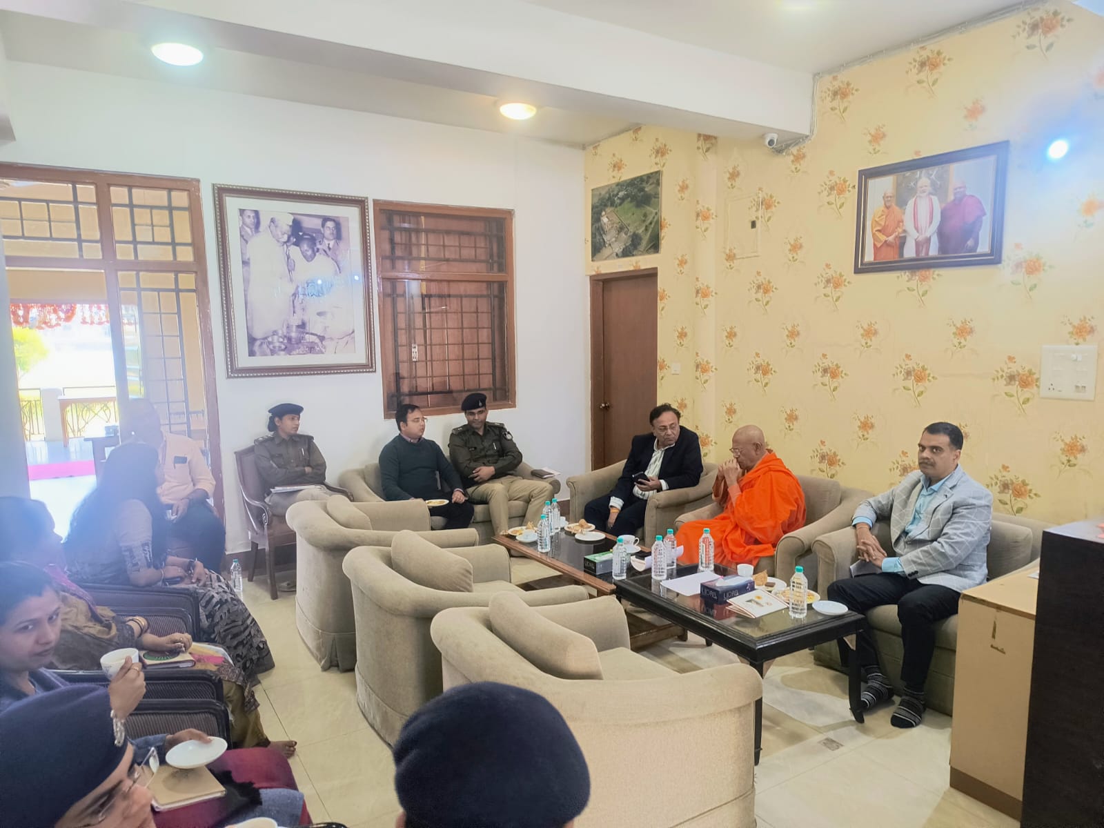 सांची में महाबोधि महोत्सव तथा मेला आयोजन संबंधी बैठक में कलेक्टर श्री दुबे ने अधिकारियों को दिए दिशा-निर्देश।