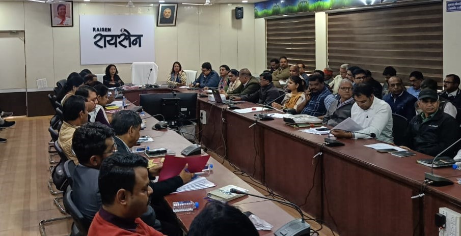 टीएल बैठक में सीएम हेल्पलाईन तथा विभागीय गतिविधियों की समीक्षा