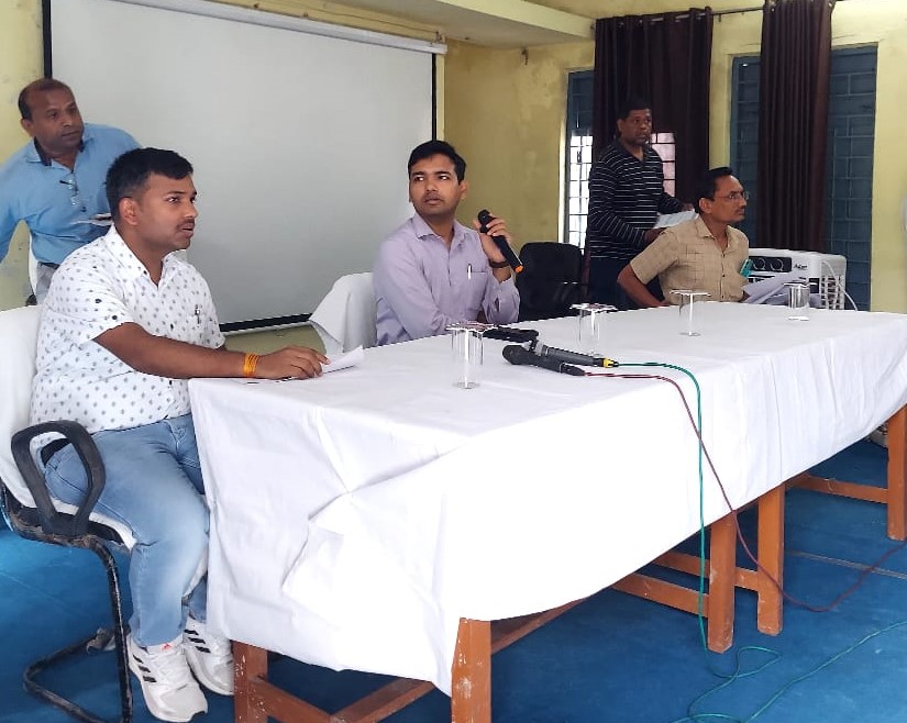 आगामी एक सप्ताह में जल गंगा संवर्धन अभियान के कार्यो में लाएं प्रगति- कलेक्टर श्री विश्वकर्मा