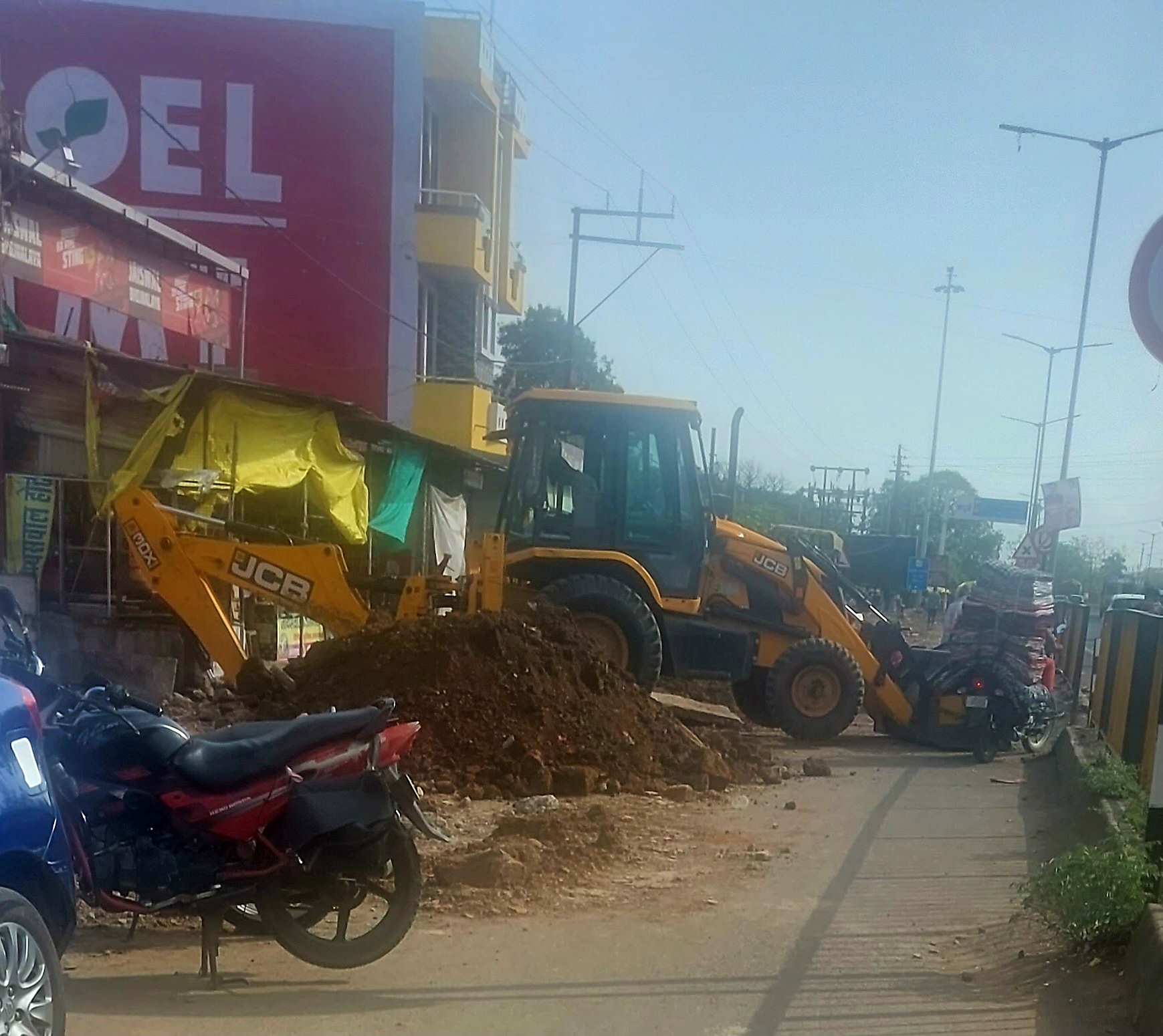 जब समाचारों की सुर्खियां बनी बारिश पूर्व न होने की तैयारी ।तब प्रशासन की नींद टूटी, बारिश पूर्व तैयारियों में आई तेजी