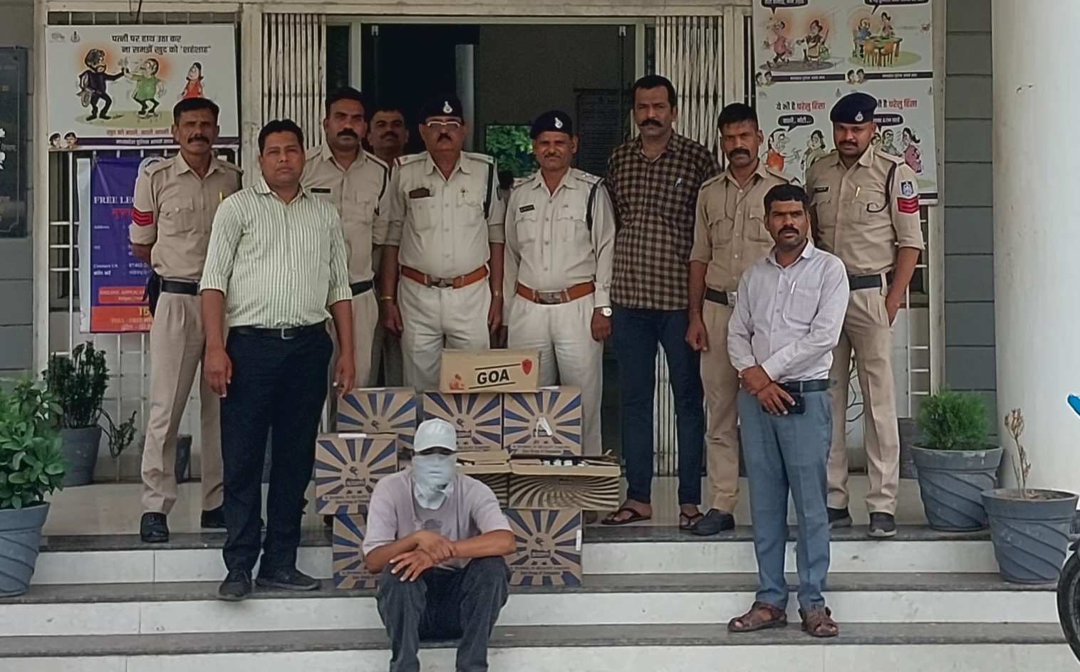 सांची पुलिस को अवैध शराब के जखीरे की धरपकड़ में बड़ी सफलता, आरोपी गिरफ्तार।