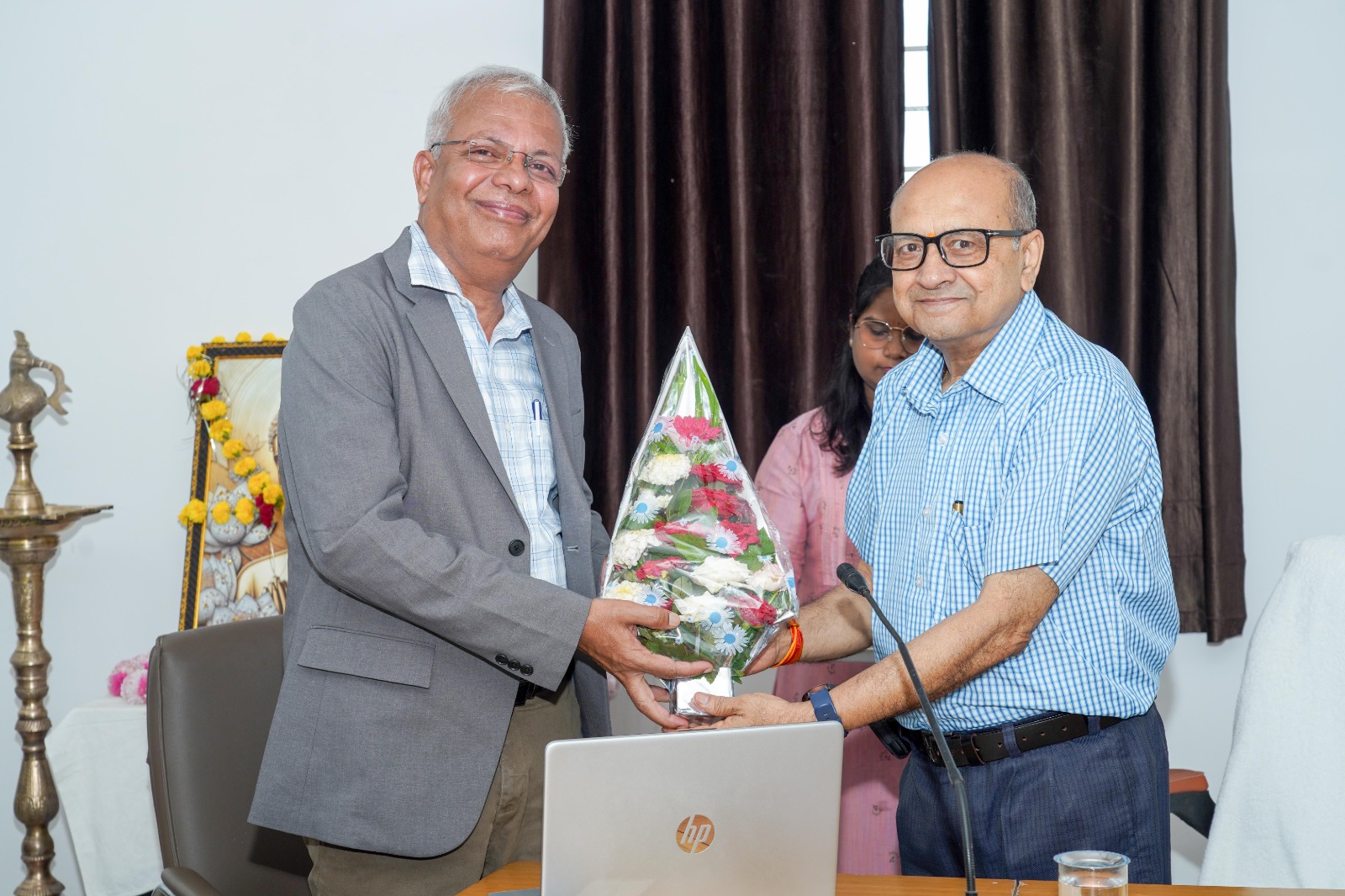 साँची विश्वविद्यालय में जापान में बौद्ध धर्म के विकास पर विशिष्ट व्याख्यान