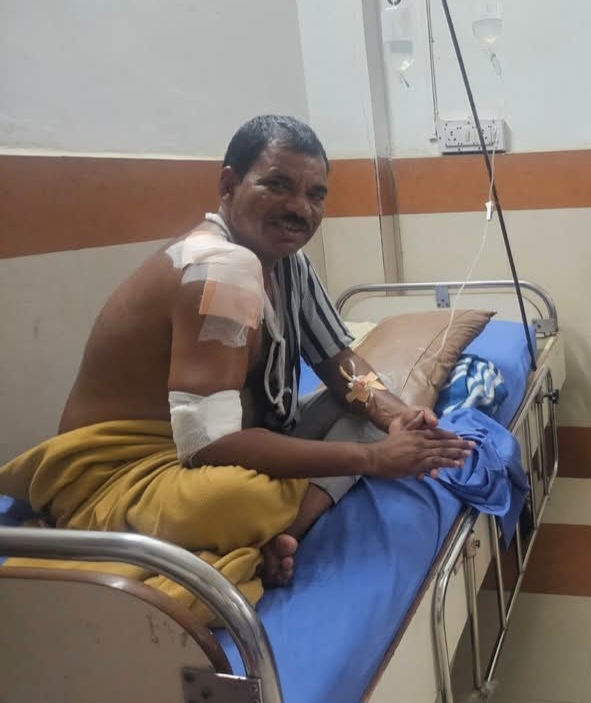 नगर परिषद अध्यक्ष के अस्पताल में भर्ती होने पर स्वस्थ होने की कामना की।