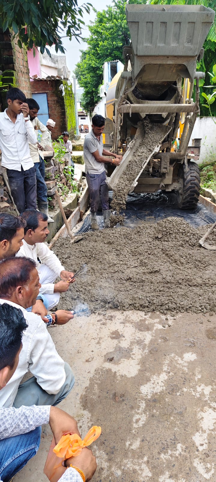 नप अध्यक्ष ने किया सीसी रोड का भूमि पूजन।