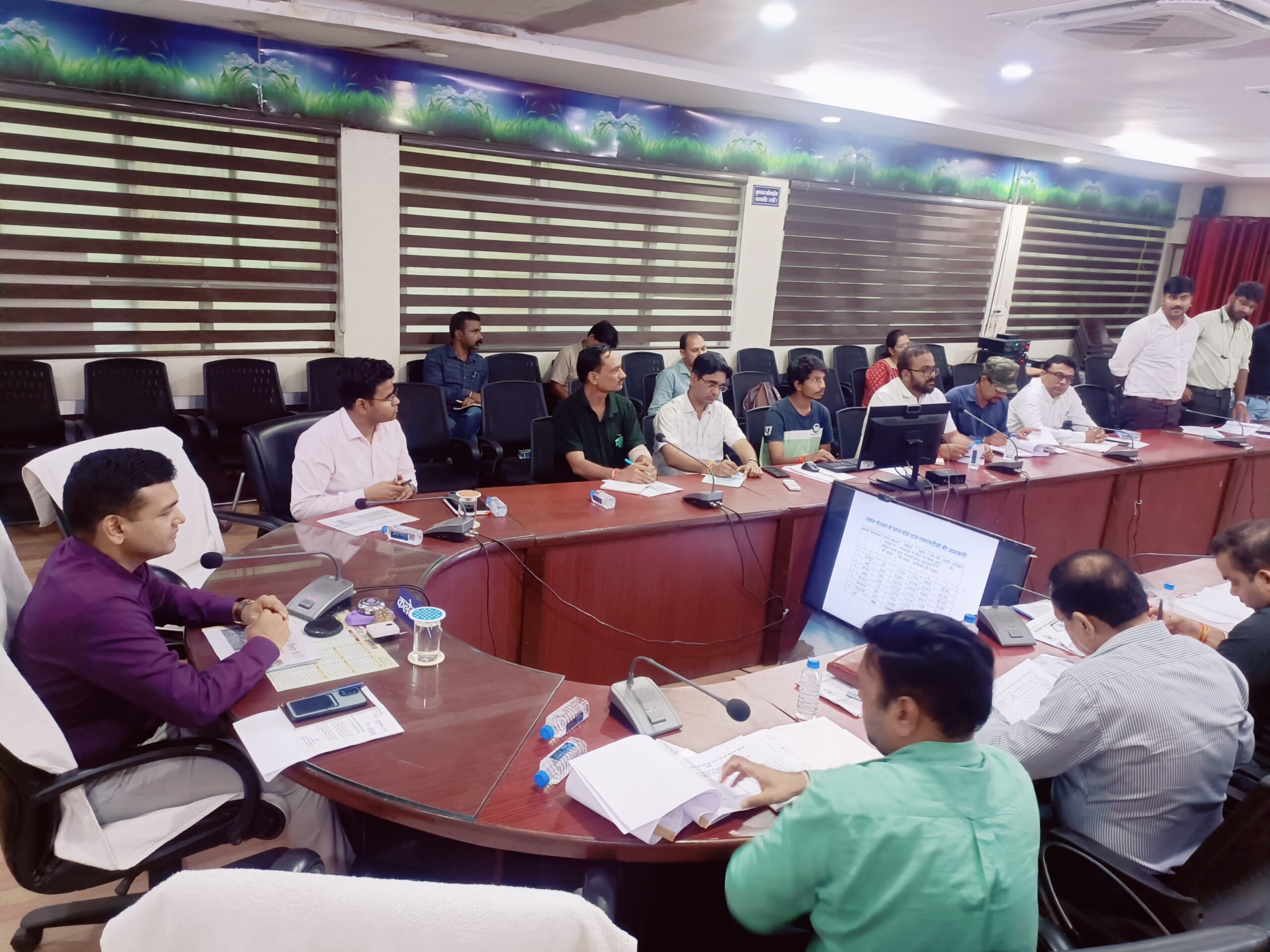 प्रगतिरत नल जल योजनाओं को गुणवत्ता के साथ शीघ्र पूर्ण कराएं- कलेक्टर श्री विश्वकर्मा