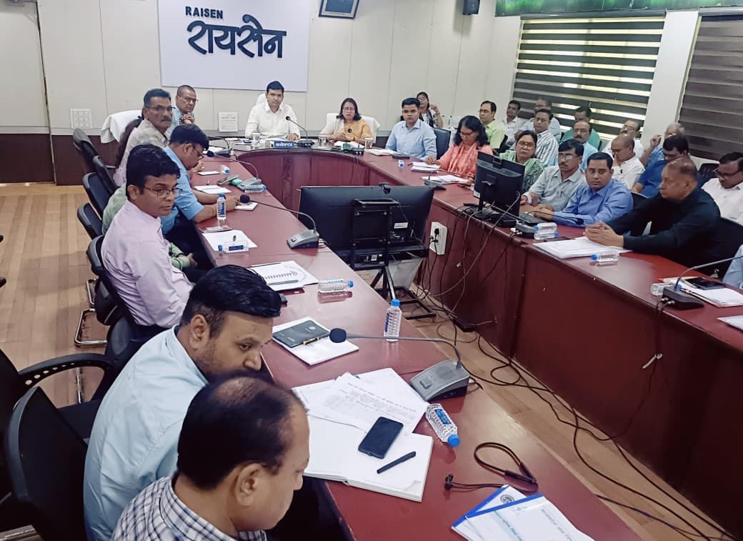 दुग्ध समृद्धि सम्पर्क अभियान के प्रभावी क्रियान्वयन हेतु कलेक्टर श्री विश्वकर्मा ने अधिकारियों को दिए निर्देशजिले में 02 अक्टूबर से शुरू होगा दुग्ध समृद्धि सम्पर्क अभियान