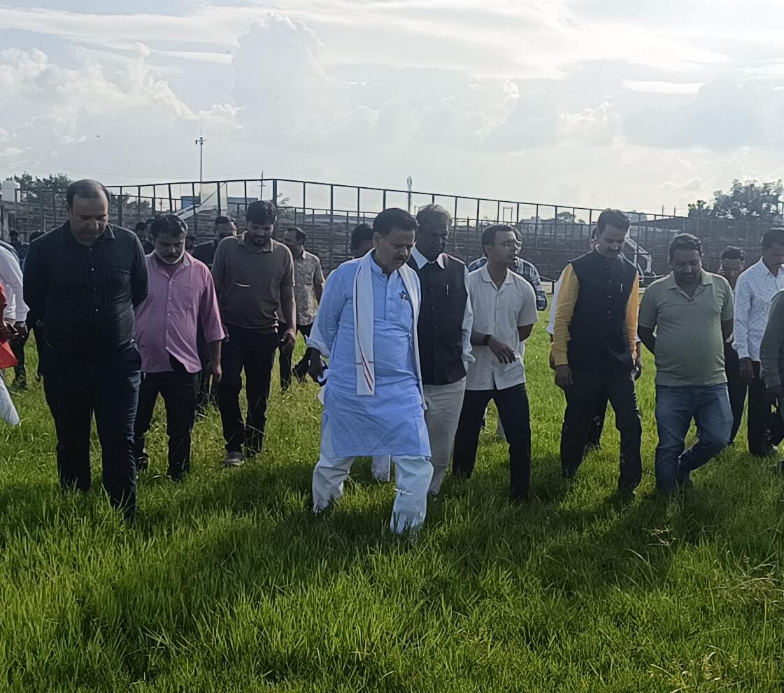 विधायक डॉ चौधरी तथा जप्रतिनिधियों ने रायसेन में खेल स्टेडियम का किया भ्रमणविदिशा संसदीय अंतर्गत सांसद खेल महोत्सव में होंगी विभिन्न खेल प्रतियोगिताएं