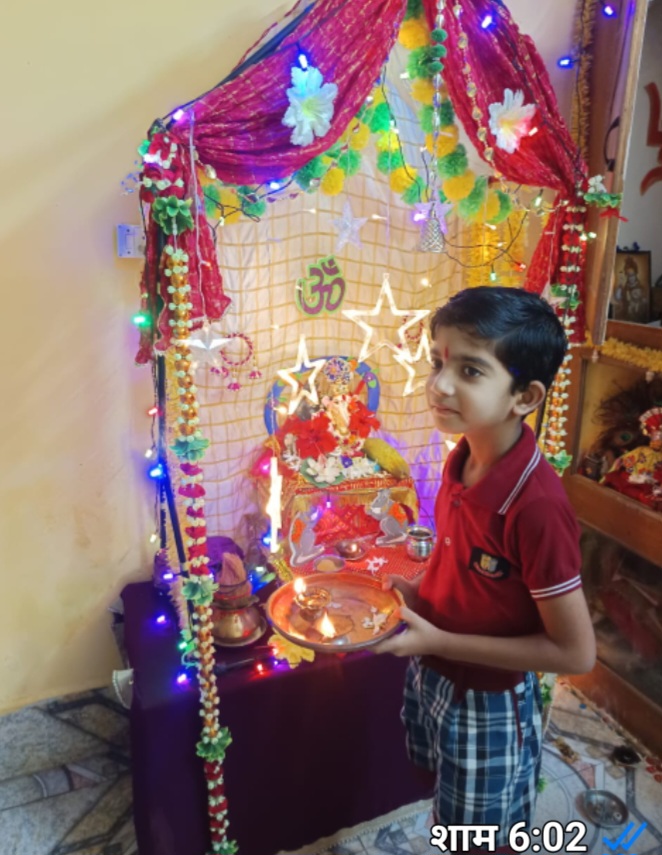 बच्चों की आस्था भी दिखी गणेश झांकी में