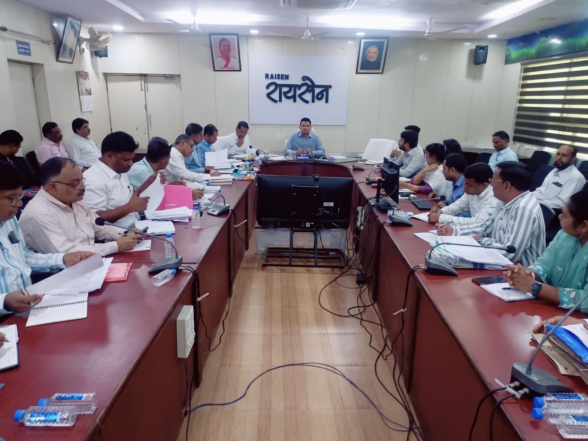 राजस्व प्रकरणों को निर्धारित समयावधि के भीतर ही निराकृत कराएं- कलेक्टर श्री विश्वकर्माकलेक्टर श्री विश्वकर्मा की अध्यक्षता में राजस्व विभाग की समीक्षा बैठक सम्पन्न