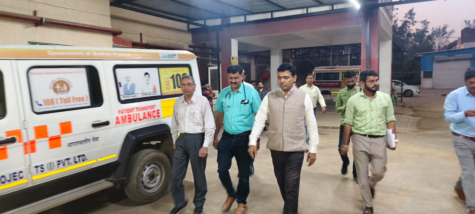 कलेक्टर श्री विश्वकर्मा ने जिला अस्पताल में एनआरसी वार्ड का किया निरीक्षण