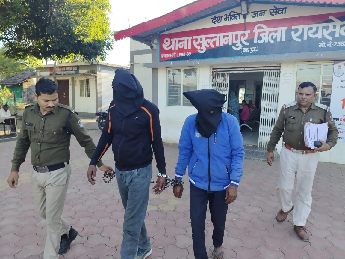 पत्रकार के घर हुई चोरी का पुलिस ने किया खुलासा, दो शातिर चोर गिरफ्तार।