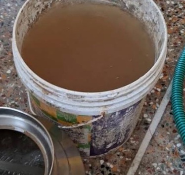 नल से गंदा पानी आने की सूचना मिलने पर कराई जांच, नल कनेक्शन का पाइप टूटा होने से घर में पहुंच रहा था गंदा पानी