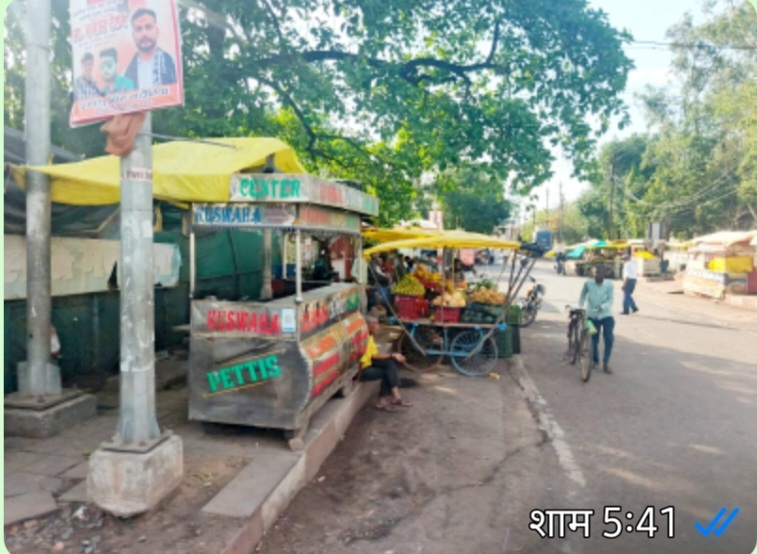स्टेशन से स्तूप मार्ग तक फैला अतिक्रमण, पर्यटकों की राह में बढ़ी परेशानी।पुरातत्व विभाग ने प्रशासन को लिखा पत्र, सीएमओ बोले- तीन दिन में नहीं हटाया अतिक्रमण तो होगी कार्रवाई।