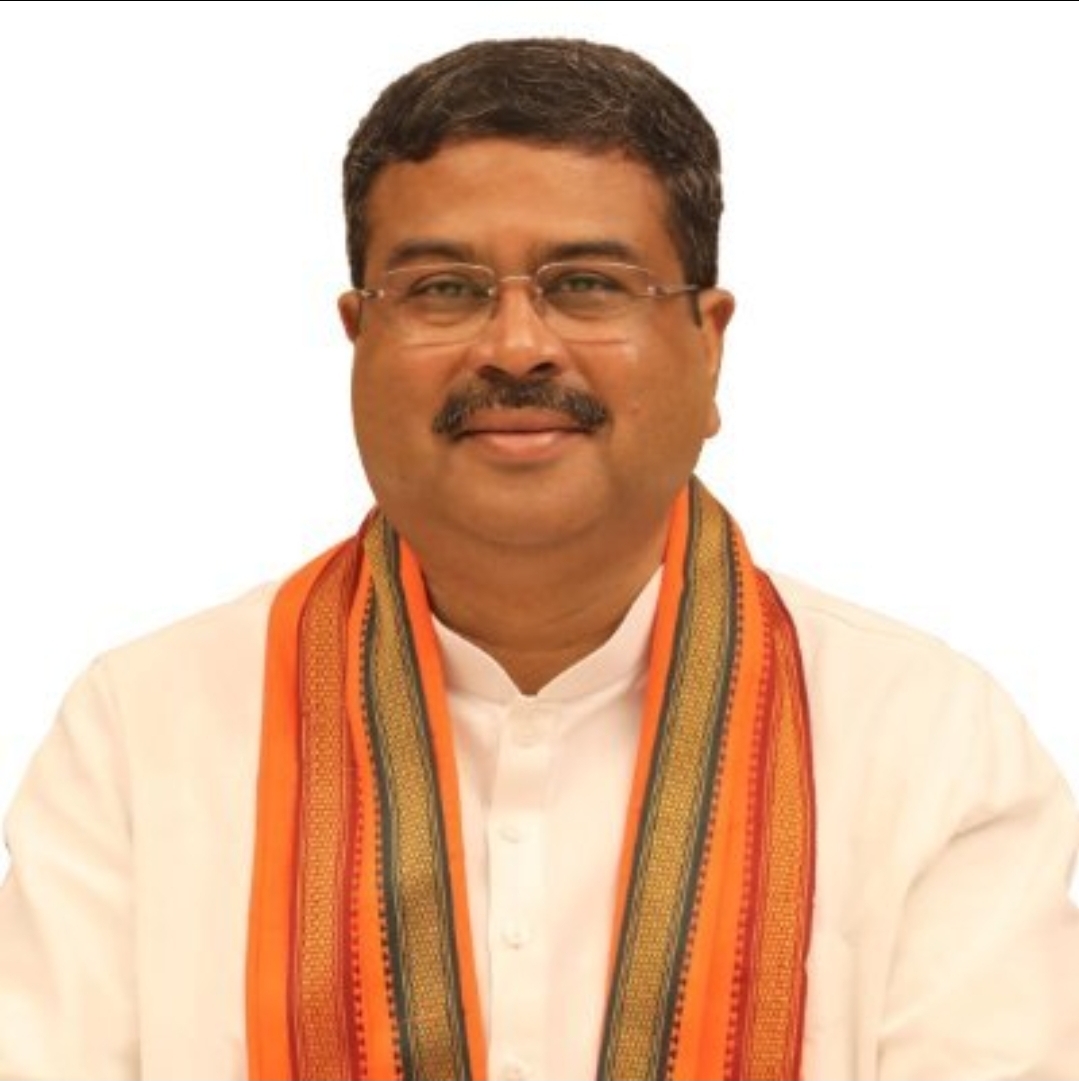 बड़ी खबर :NEET विवाद की गूंज: शिक्षा मंत्री धर्मेंद्र प्रधान ने भेजा इस्तीफा, शिक्षा व्यवस्था पर उठे बड़े सवाल