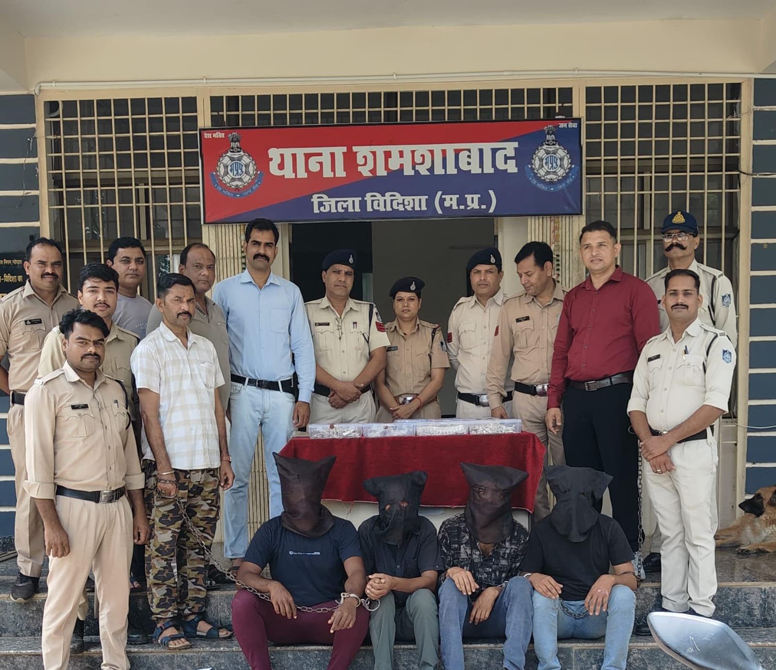 550 CCTV और 400 से ज्यादा पूछताछ से खुला शमशाबाद सर्राफा लूटकांड, UP से 4 आरोपी गिरफ्तार