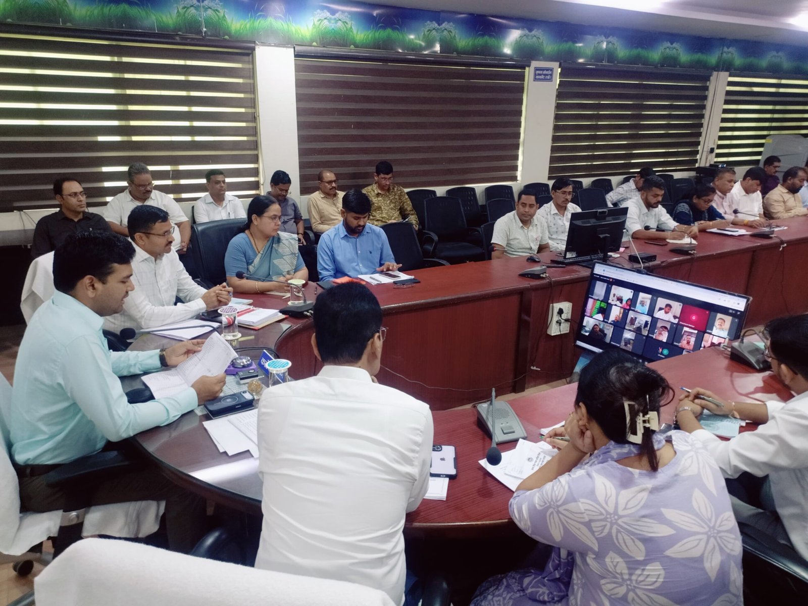 टीएल बैठक में कलेक्टर श्री विश्वकर्मा ने की सीएम हेल्पलाइन तथा सेवा संकल्प अभियान की समीक्षा
