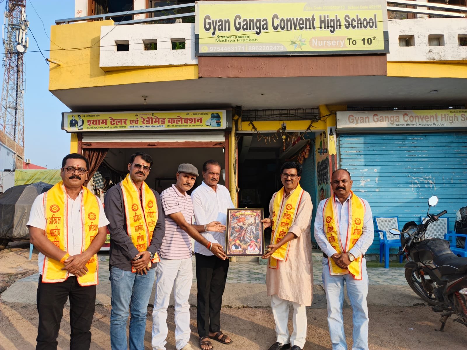 सांची में महाराणा प्रताप राजपूत विकास समिति के नवनियुक्त अध्यक्ष गोविंद सिंह राजपूत का भव्य अभिनंदन, दशहरा चल समारोह को लेकर हुई बैठक।