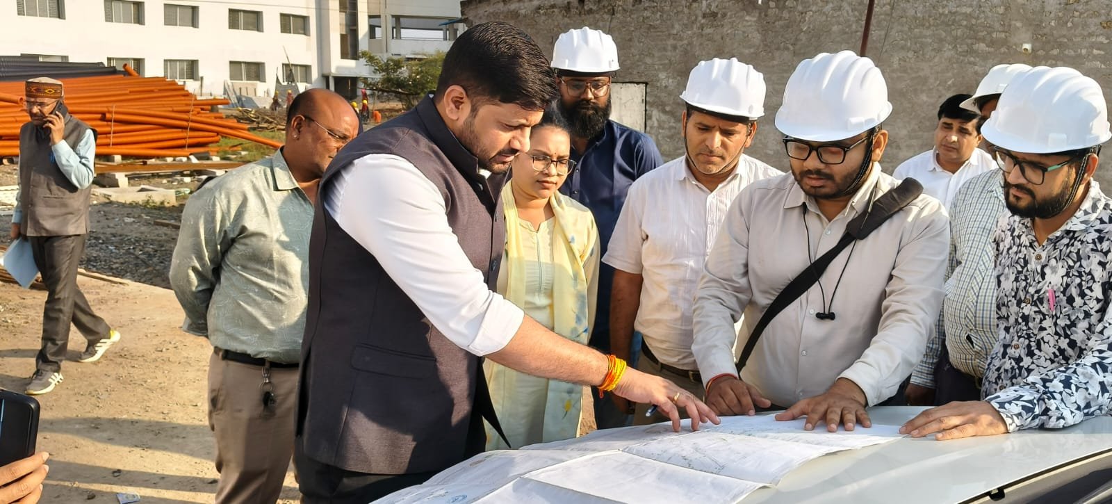 कलेक्टर श्री सिसोनिया ने बेगमगंज में निर्माणाधीन सांदीपनि विद्यालय का किया निरीक्षणसेमरी जलाशय जल शोधन केंद्र का भी लिया जायजा