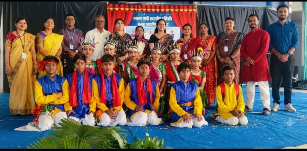 बाल रंग प्रतियोगिता में सांदीपनि सांची का शानदार प्रदर्शनलोक नृत्य एवं नृत्य-नाटिका में संभाग स्तर पर प्रथम, अब राज्य स्तर पर भोपाल संभाग का करेंगे प्रतिनिधित्व